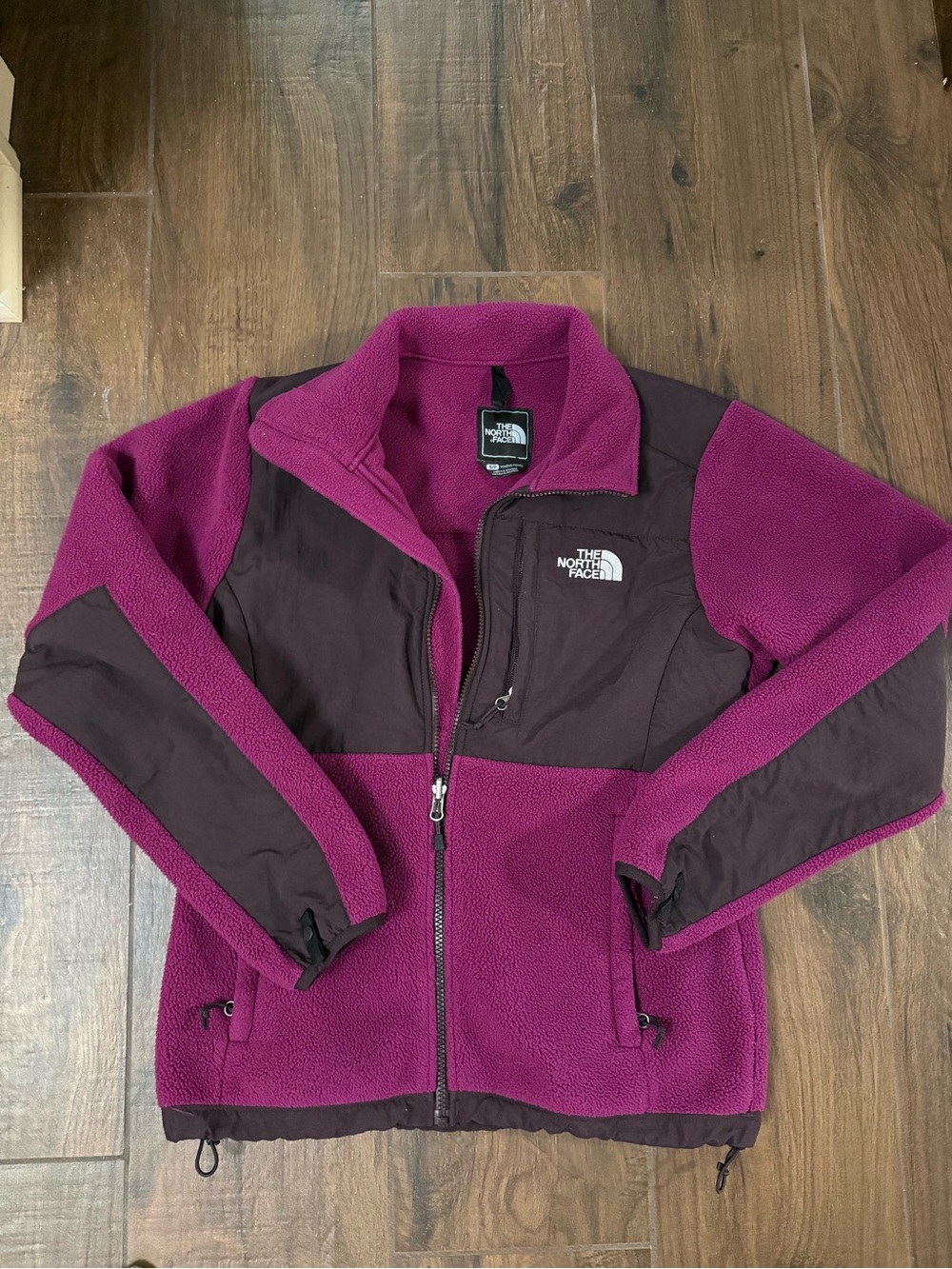 The North Face Women's Magenta and Dark Plum Teddy Fleece Jacket